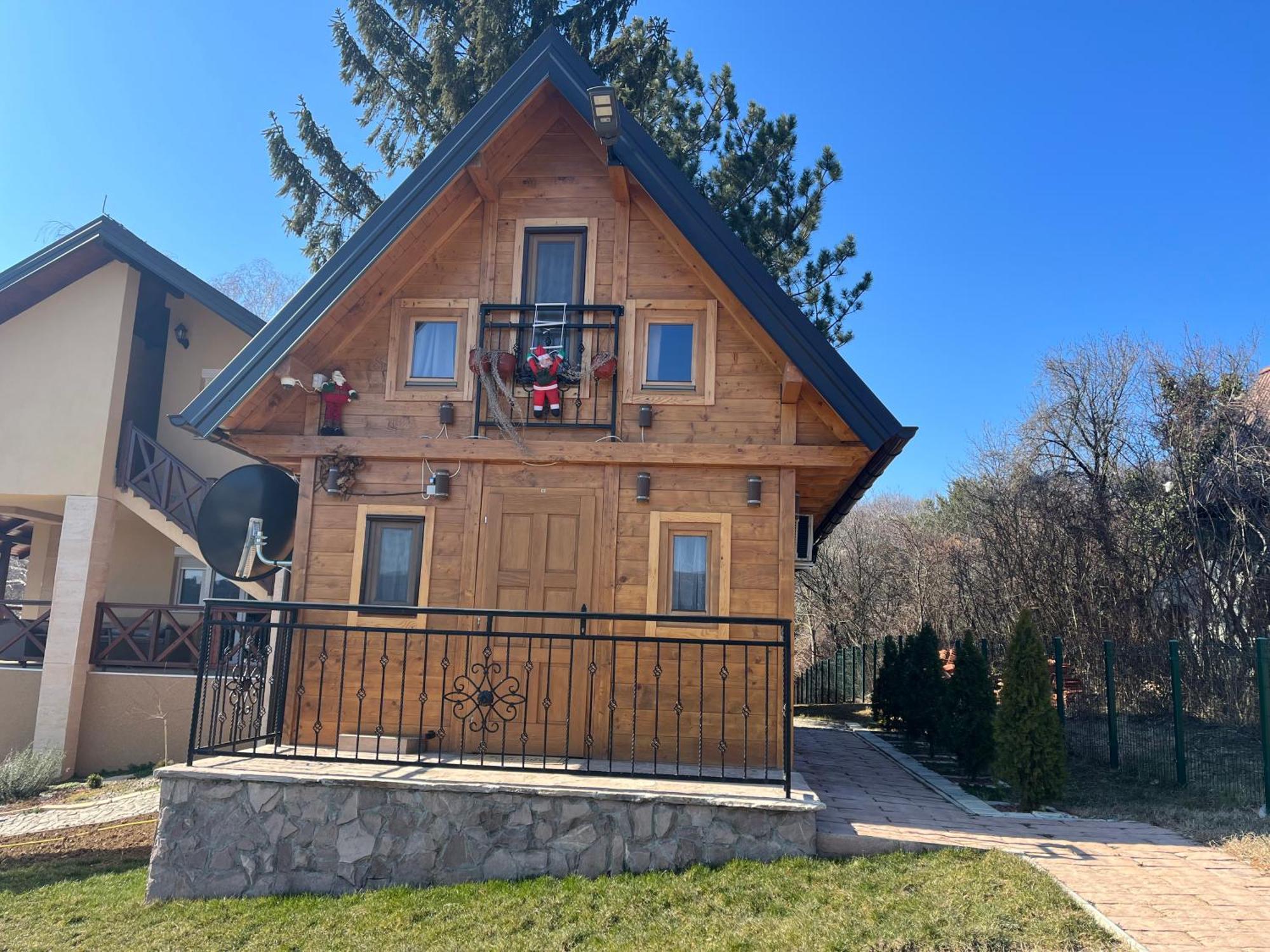 Apartmani Joka I Drvene Kucice Vrdnik Εξωτερικό φωτογραφία