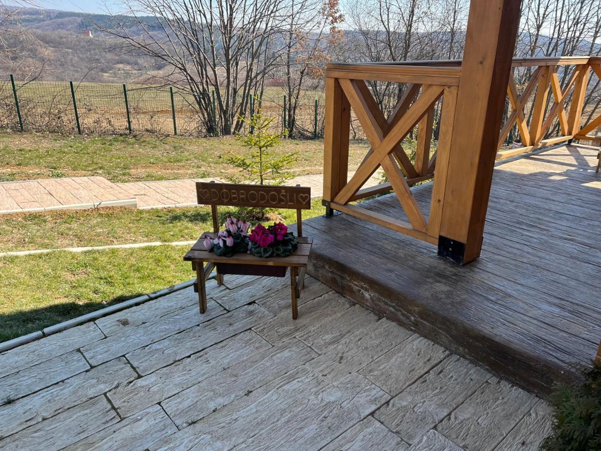 Apartmani Joka I Drvene Kucice Vrdnik Εξωτερικό φωτογραφία